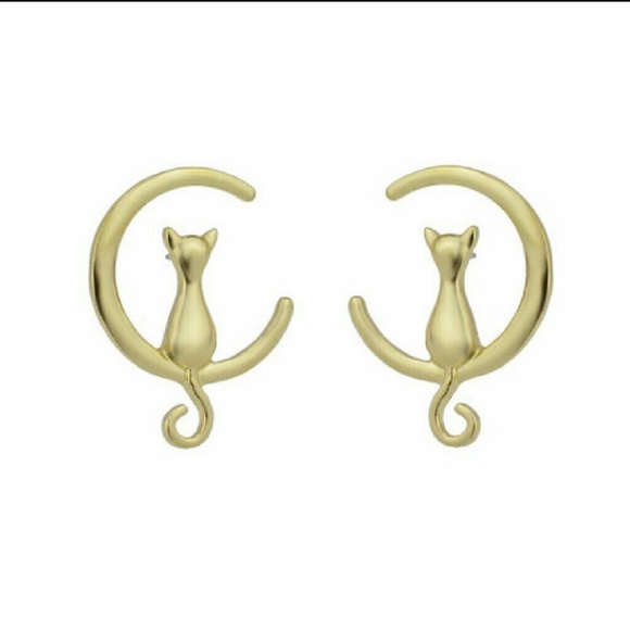 Jewelry - 😍Gold Kitty Crescent Moon Stud Earrings😍